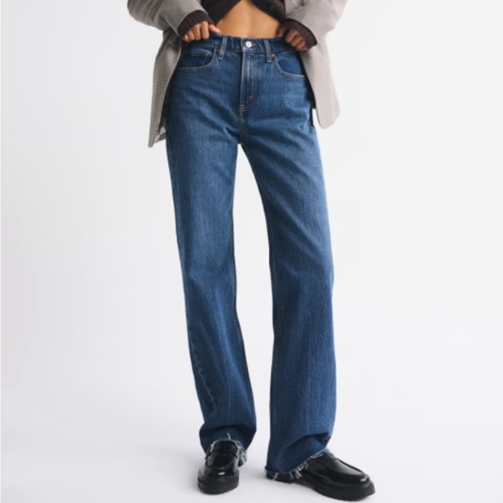 High rise 90s relaxed jean — 26 SHORT — Abercrombie & Fitch